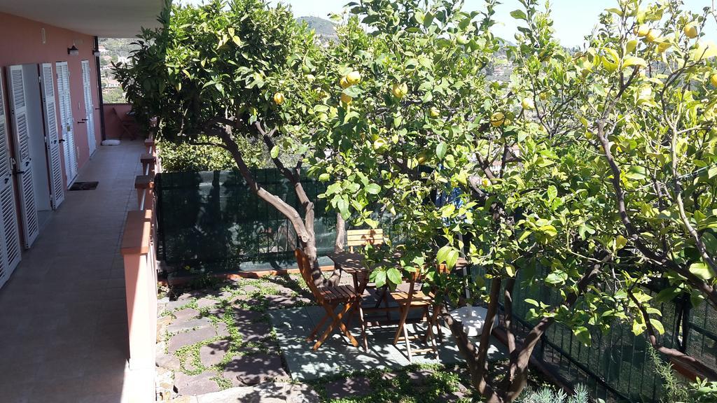 Azienda Agrituristica Villa Arianna Imperia Exteriör bild